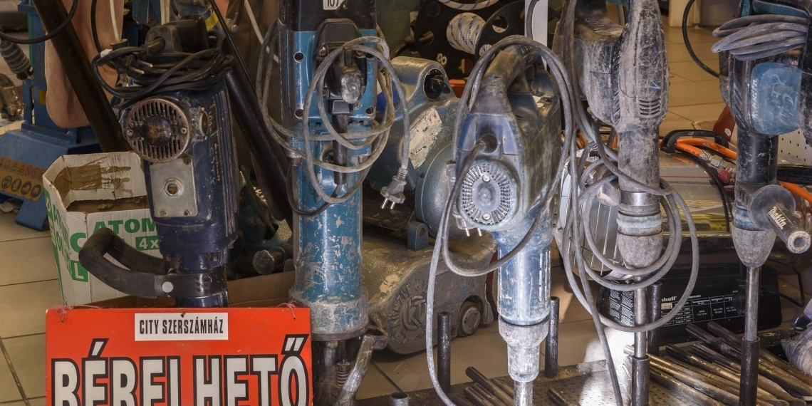 Hogy miért szeretnek tőlünk kölcsönözni szerszámot az emberek? Hogy miért szeretnek tőlünk kölcsönözni szerszámot az emberek?